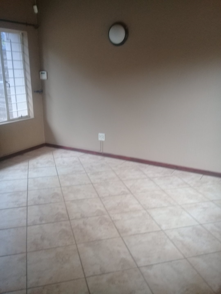 To Let 3 Bedroom Property for Rent in Schoemansville North West